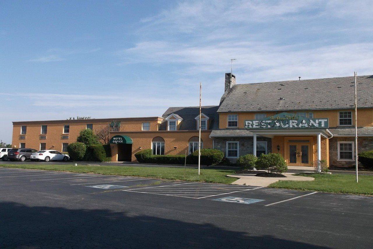 Rodeway Inn Amish Country Smoketown  Экстерьер фото